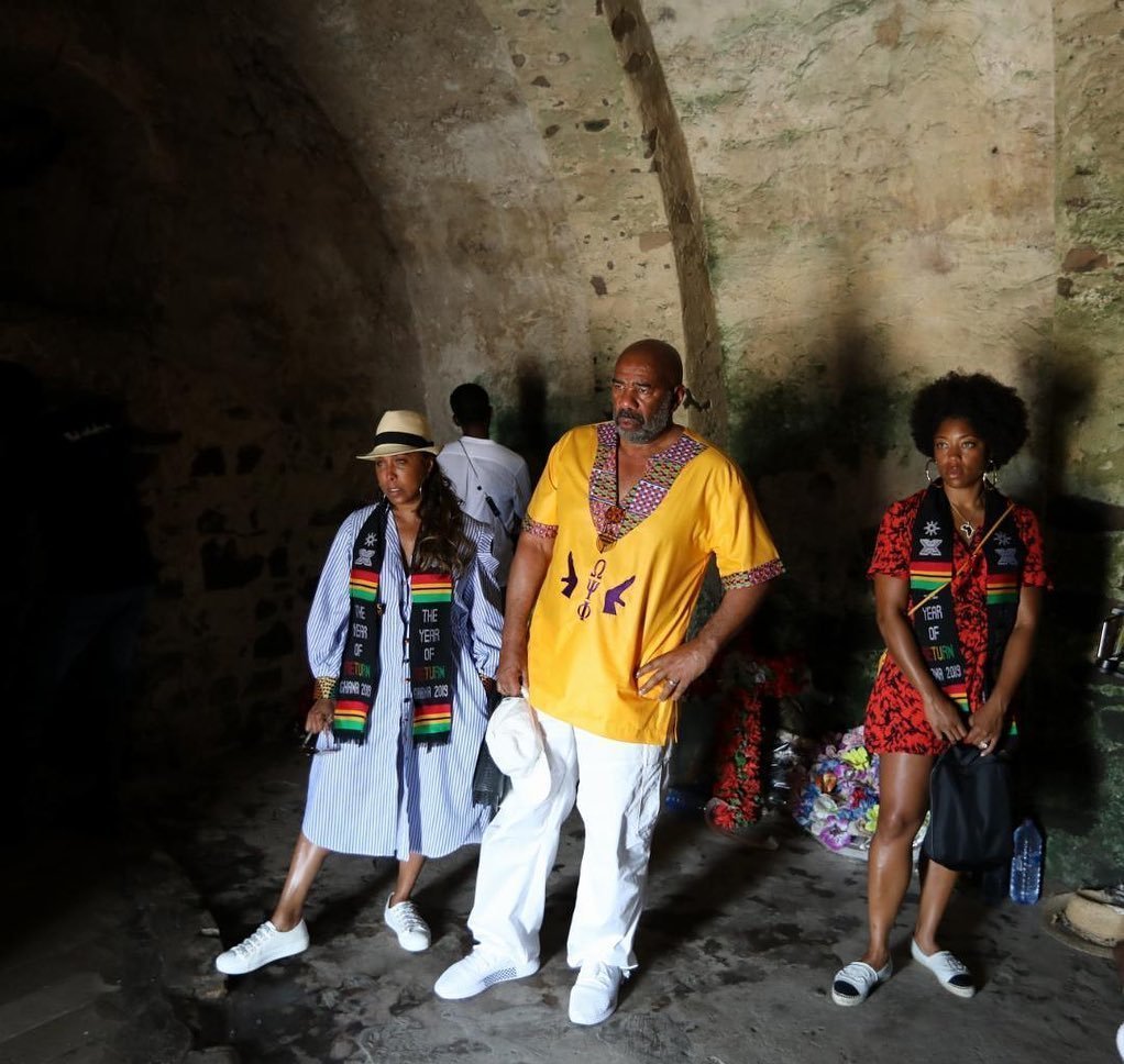 25F309B2 BA34 4C2D 92B5 0A170DDAB89E