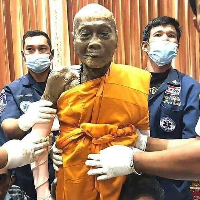 Mummified monk dissing Arsenal FC