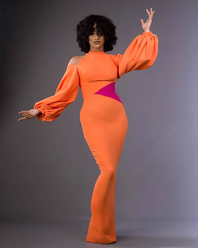 Sophie Alakija stuns curvy in orange 