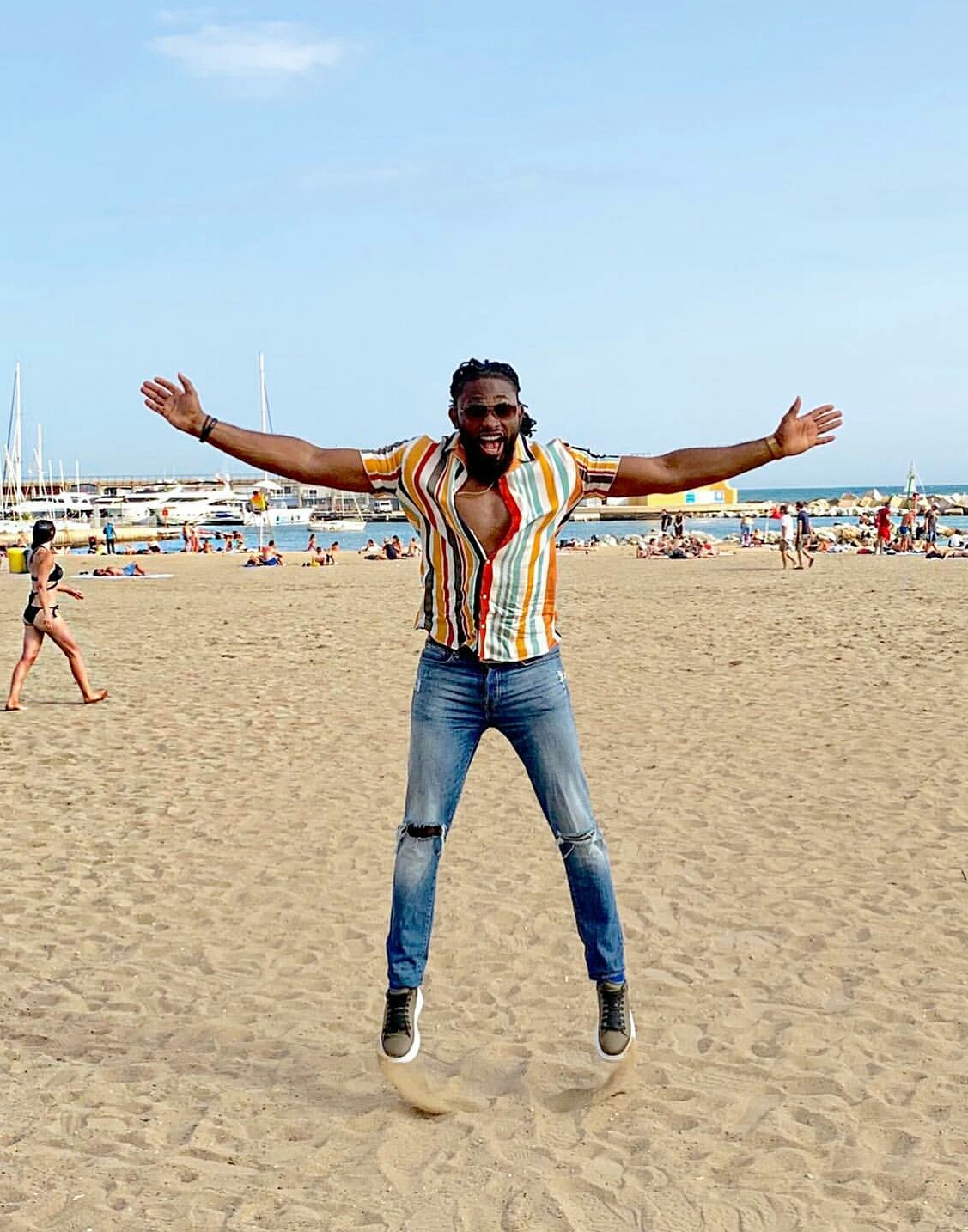 Uti Nwachukwu's unable to hide his excitement after touching down in Barcelona 