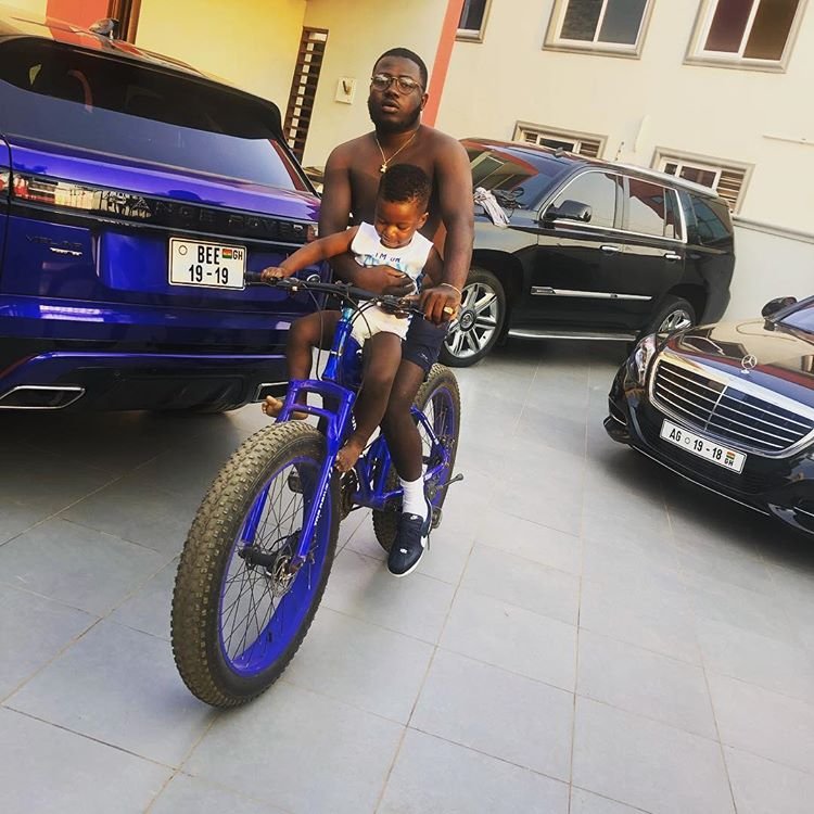 Ghanaian Artiste Purchases Wizkid’s 1M Naira Jacket 1 5C4E174D 1E56 4509 BCE0 4C4B2440E61A