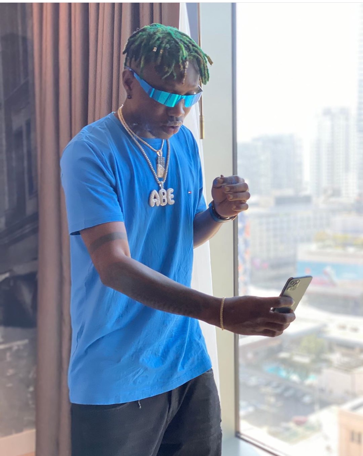 Zlatan Ibile Displays Amazing Basketball Skills In Latest Video 1 6BB5E045 18C6 4059 BE13 65F922E79E28