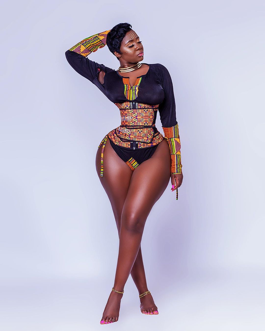 Princess Shyngle advertise waist trainer with her sexy curve