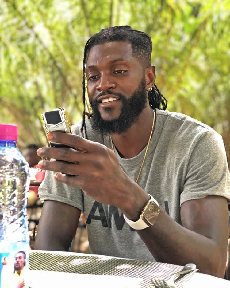 757624E2 833D 4B4A 9DA0 EB49EA27351D