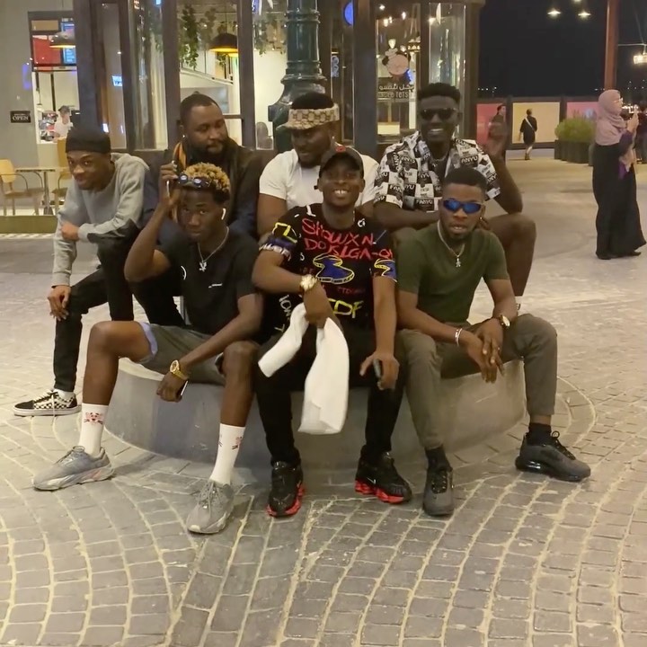 Instagram comedian Sydney talker and his Dance Crew Take Over the Streets of Dubai (Video)