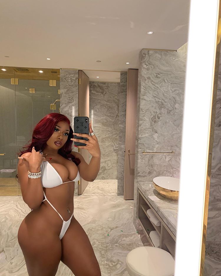 Sexy Megan thee stallion showcase her sexy curves in a bikini outfit